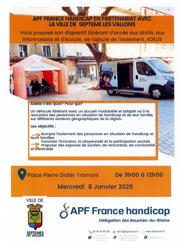 Le dispositif itinérant Adélis sur la place de la mairie